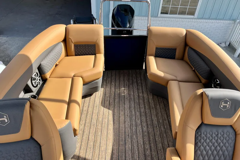 Slide: The Image of Interior of the 2026 Harris Sunliner 250 pontoon boat. - 24