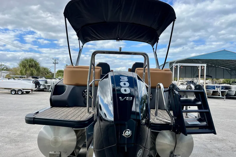 Slide: The Image of Harris Sunliner 250 boat 2026 with 300 HP V8 engine. - 6