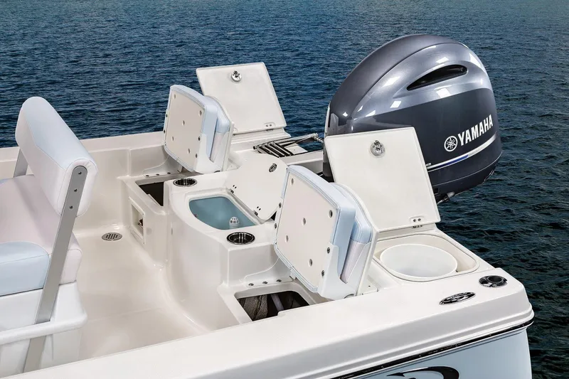 Slide: The Image of Manufacturer Provided Image: 2020 Robalo 206 Cayman boat with Yamaha engine on water. - 12