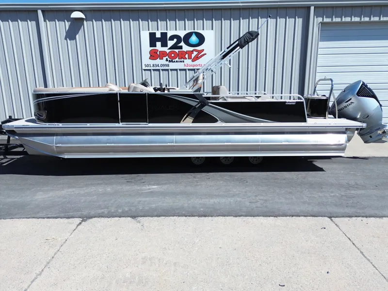 The Image of Avalon LSZ Versatile Rear Bench 25FT 2026 - 1