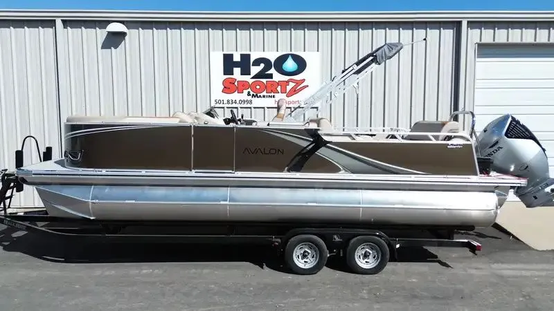 The Image of Avalon LSZ Versatile Rear Lounger 23FT 2026 - undefined