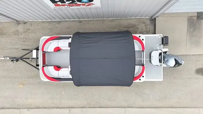 Slide: The Image of Avalon LSZ Quad Lounger 23FT 2026 - 4