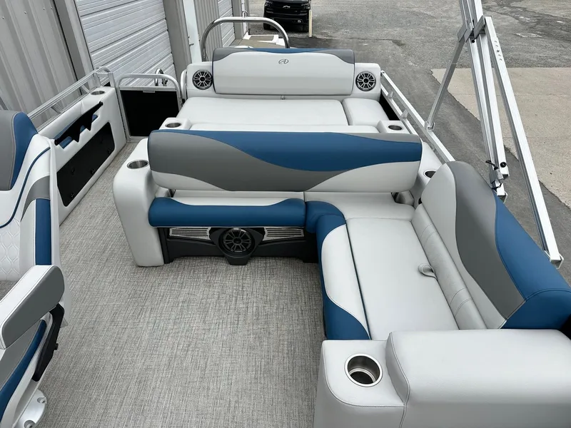 Slide: The Image of Avalon LSZ Versatile Rear Lounger 23FT 2024 - 5