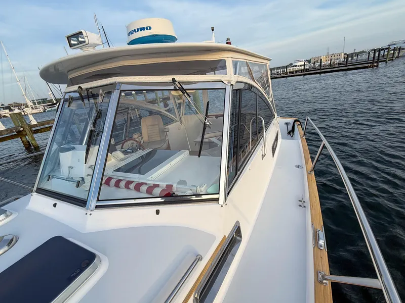 Slide: The Image of Legacy 34 Express Twin Jet 2002 - 50