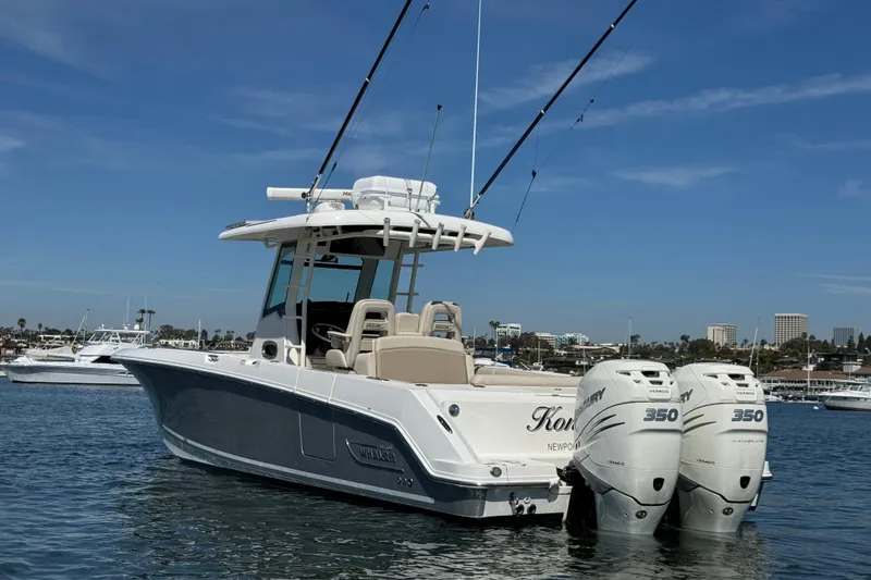 The Image of Boston Whaler 330 Outrage 2019 - undefined