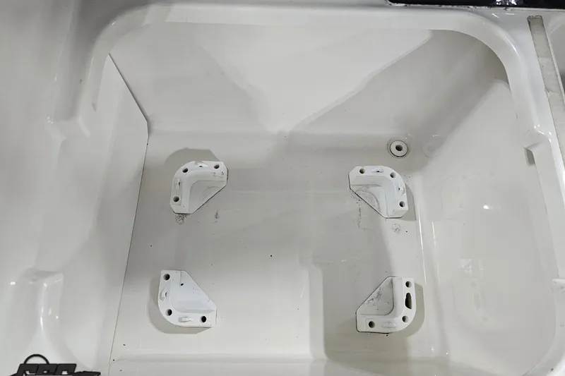 Slide: The Image of Empty compartment of a 2011 Monterey 328SS Super Sport boat. - 41