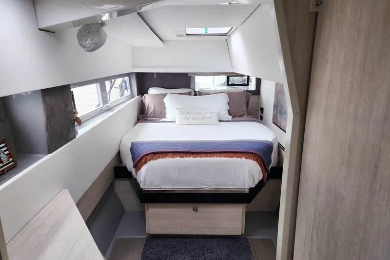 Slide: The Image of Luxurious bedroom interior of 2020 Leopard 45 yacht with cozy bedding and modern design. - 83