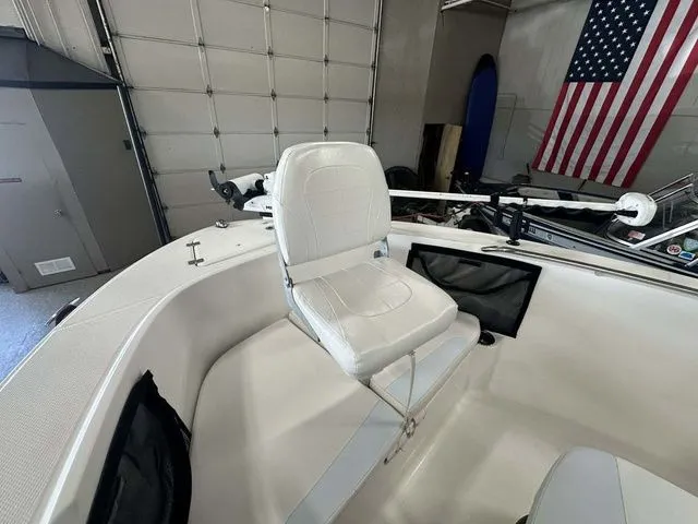 Slide: The Image of Robalo R180 Center Console 2019 - 5