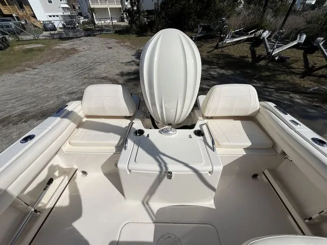 Slide: The Image of Grady-White Freedom 215 2026 - 14