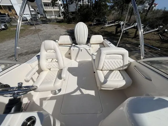 Slide: The Image of Grady-White Freedom 215 2026 - 9