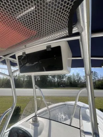 Slide: The Image of Sea Hunt Ultra 211 2013 - 11