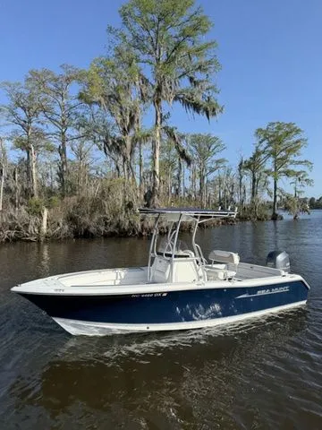 Slide: The Image of Sea Hunt Ultra 211 2013 - 2