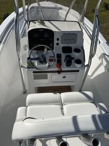 Slide: The Image of Sea Hunt Ultra 211 2013 - 7