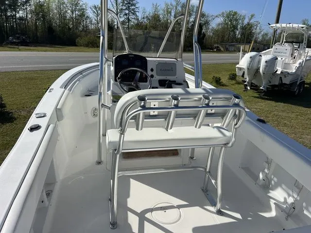 Slide: The Image of Sea Hunt Ultra 211 2013 - 6