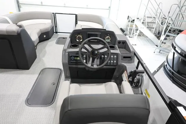 Slide: The Image of Evotti 523 QL 2026 - 12