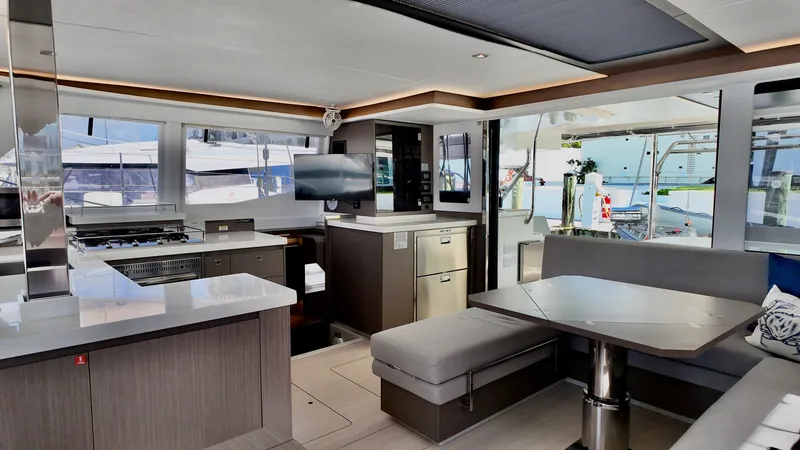 Slide: The Image of Leopard 45 2023 - 13