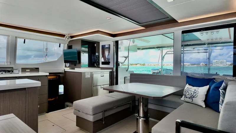 Slide: The Image of Leopard 45 2023 - 14