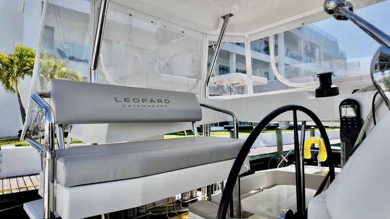 Slide: The Image of Leopard 45 2023 - 19