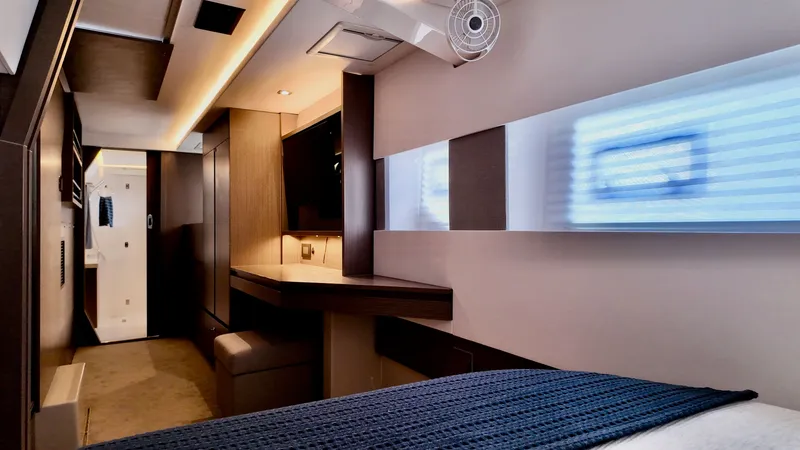 Slide: The Image of Leopard 45 2023 - 4