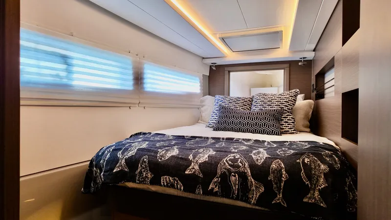 Slide: The Image of Leopard 45 2023 - 7