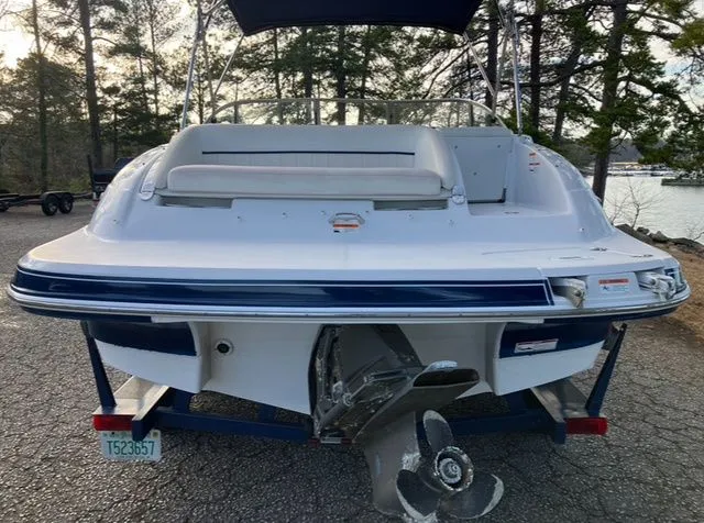 Slide: The Image of Four Winns F204 2007 - 7