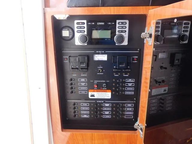 Slide: The Image of Wellcraft 290 Coastal 2015 - 7