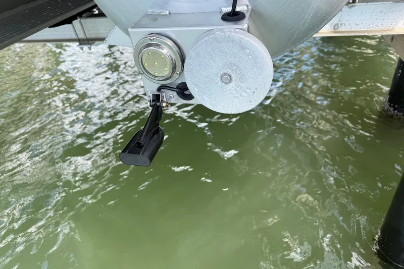 Slide: The Image of 2024 Barletta L23U boat component above water surface. - 90