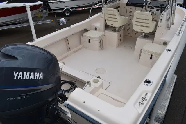 Slide: The Image of Grady-White Adventure 208 2006 - 10