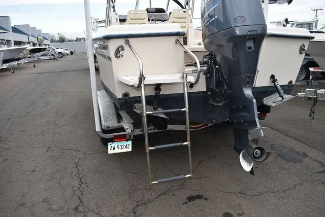 Slide: The Image of Grady-White Adventure 208 2006 - 18