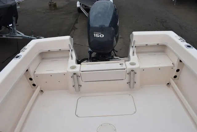 Slide: The Image of Grady-White Adventure 208 2006 - 19