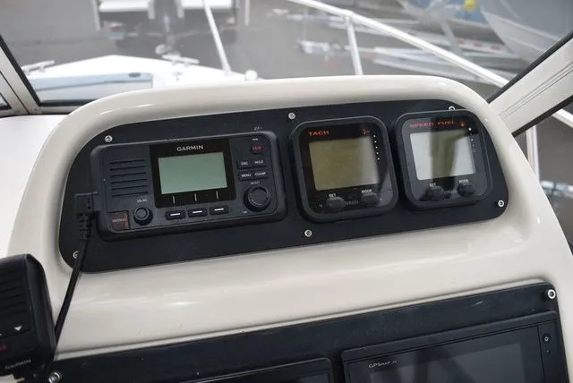 Slide: The Image of Grady-White Adventure 208 2006 - 39