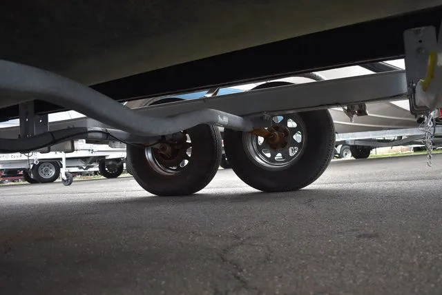 Slide: The Image of Grady-White Adventure 208 2006 - 80