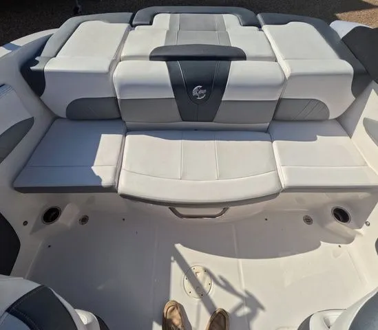 Slide: The Image of Chaparral 21 Surf 2021 - 10