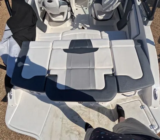 Slide: The Image of Chaparral 21 Surf 2021 - 15