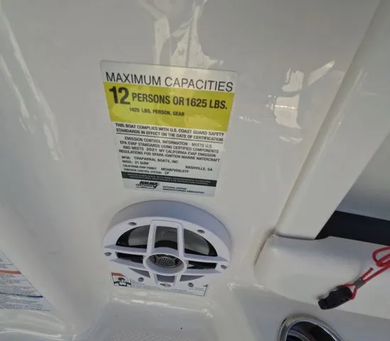 Slide: The Image of Chaparral 21 Surf 2021 - 19