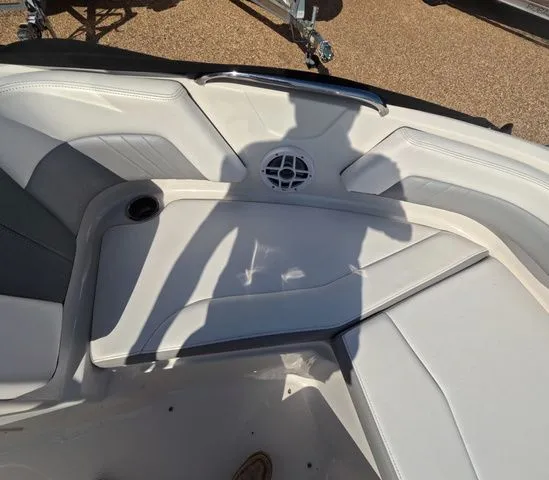 Slide: The Image of Chaparral 21 Surf 2021 - 23