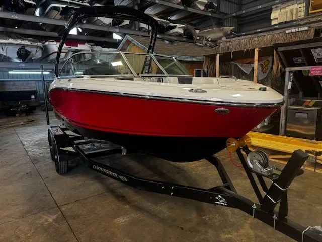 The Image of Chaparral 21 Surf 2022 - 1