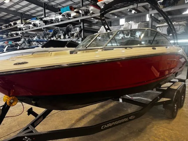 Slide: The Image of Chaparral 21 Surf 2022 - 3