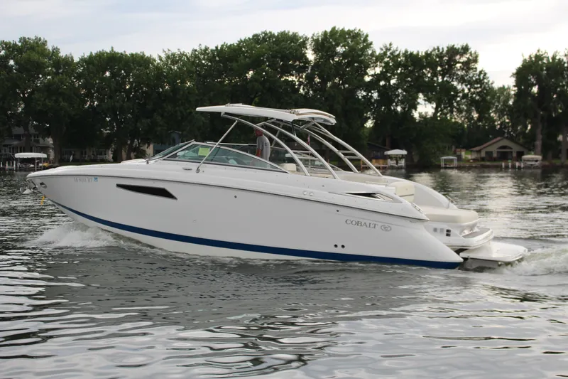 Slide: The Image of Cobalt R35 2018 - 16