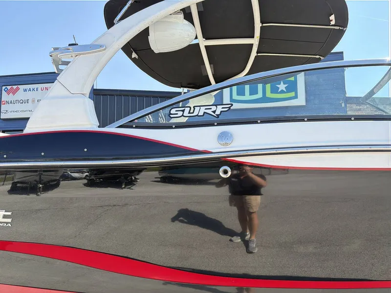 Slide: The Image of Bryant CALANDRA SURF 2018 - 11