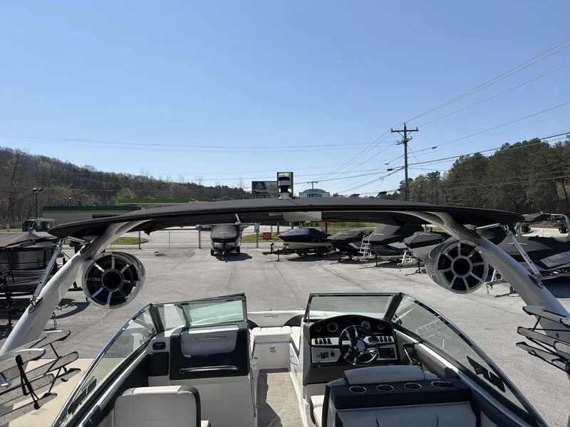 Slide: The Image of Bryant CALANDRA SURF 2018 - 14