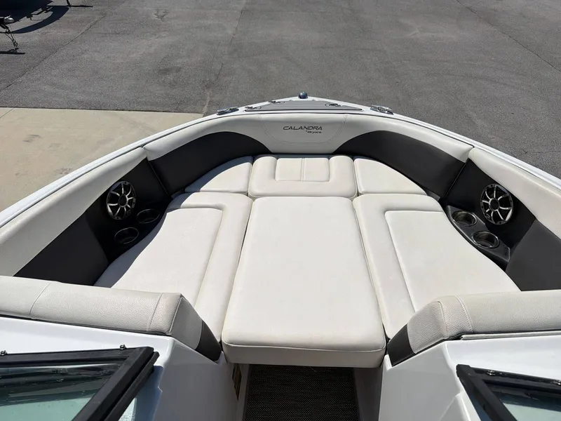 Slide: The Image of Bryant CALANDRA SURF 2018 - 18