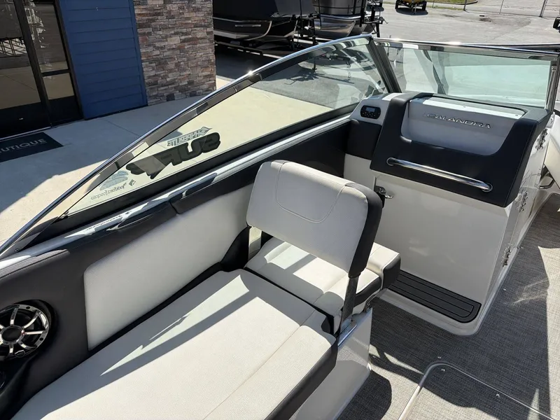 Slide: The Image of Bryant CALANDRA SURF 2018 - 23