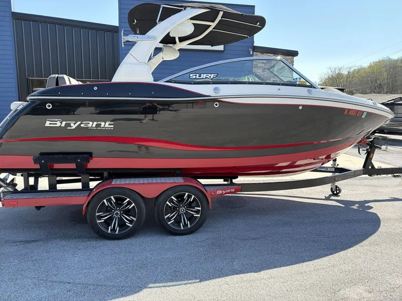 Slide: The Image of Bryant CALANDRA SURF 2018 - 5