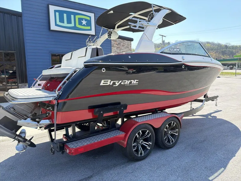 Slide: The Image of Bryant CALANDRA SURF 2018 - 7