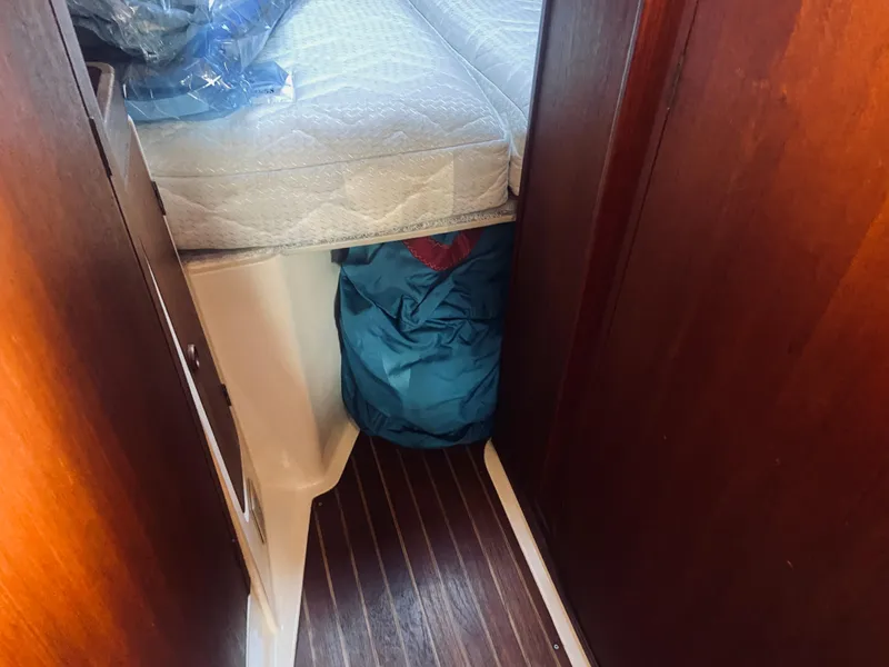 Slide: The Image of CS 33 1981 - 76