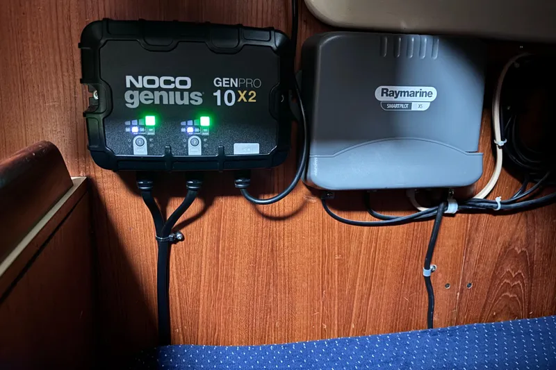 Slide: The Image of NOCO Genius GENPRO 10X2 and Raymarine SmartPilot X5 installed on 1986 Pearson 28 yacht. - 21