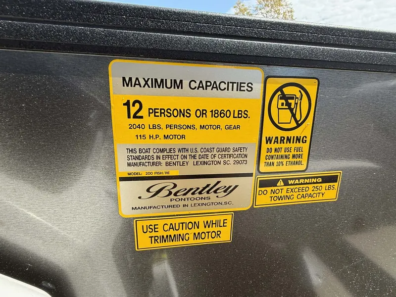 Slide: The Image of Bentley Pontoons Legacy 200 Fish 2023 - 15