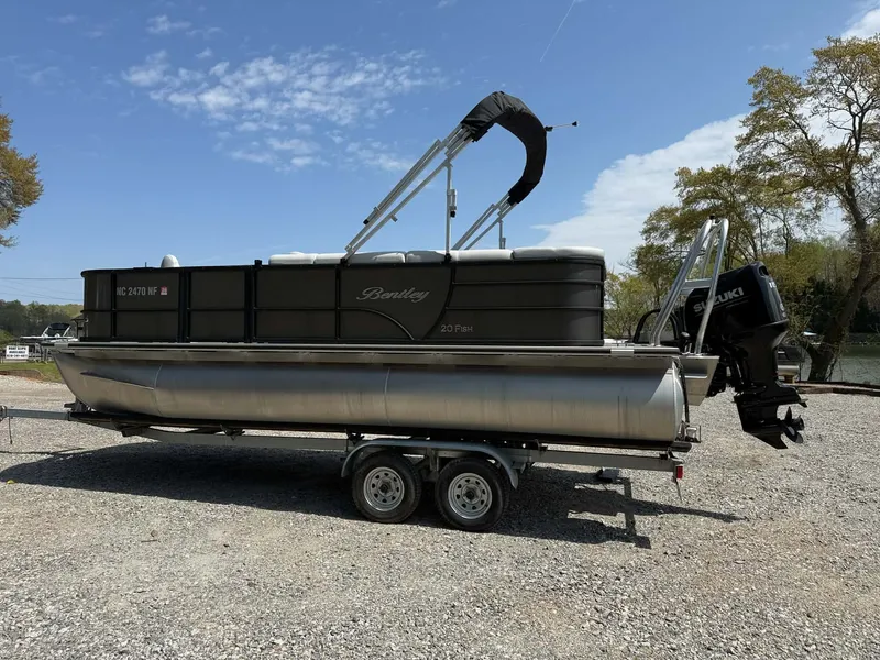 Slide: The Image of Bentley Pontoons Legacy 200 Fish 2023 - 14