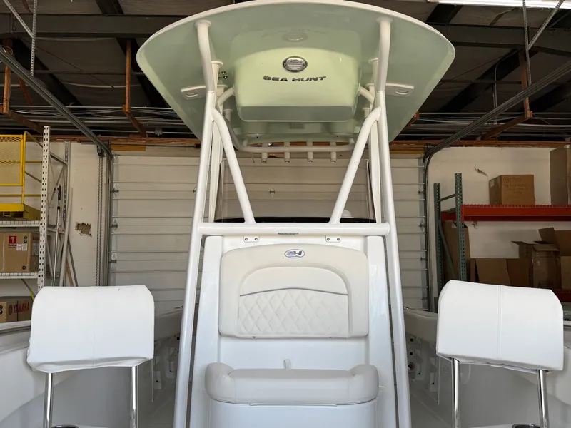 Slide: The Image of Sea Hunt Ultra 219 2026 - 5